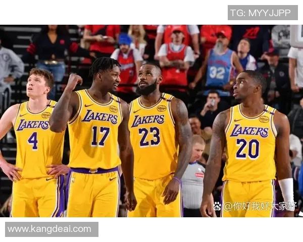 2020年快船与湖人对决的经典之战回顾与精彩瞬间分析 2020年快船与湖人对决的经典之战回顾与精彩瞬间分析