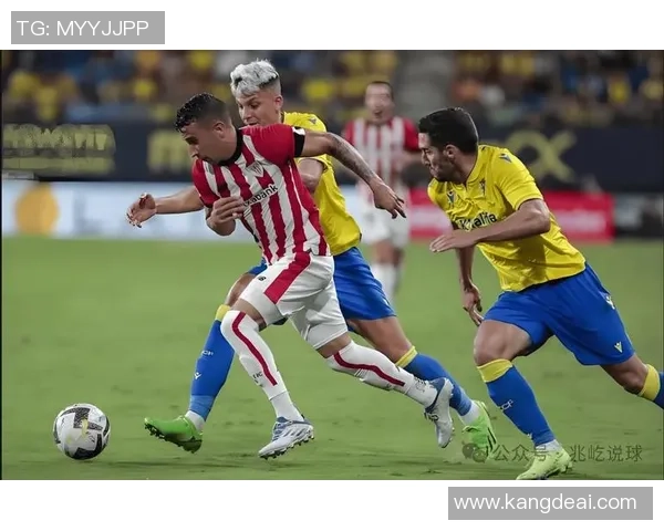 意杯都灵对阵热内亚的精彩比赛结果揭晓分析与回顾